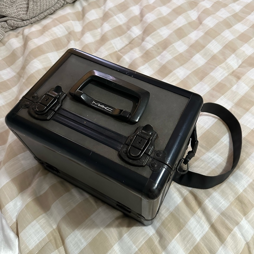 MAC vintage makeup case